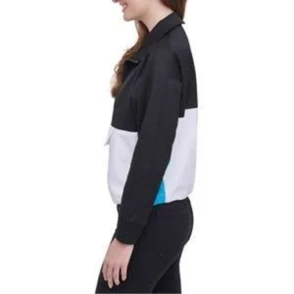 - DKNY 1/2 ZIP PULLOVER SPORTS TOP SIZE M - Picture 4 of 6